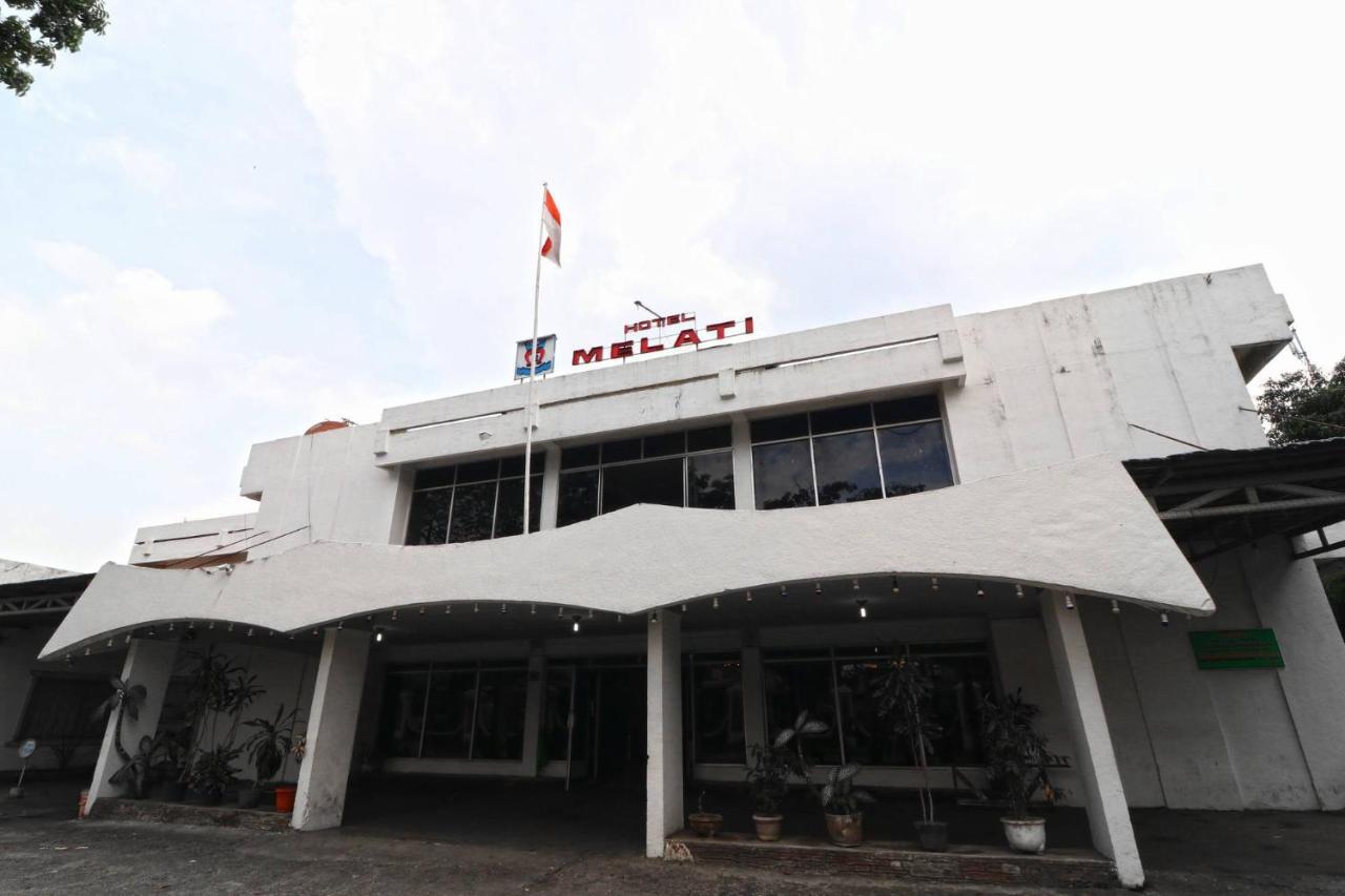 Hotel Melati Медан Экстерьер фото