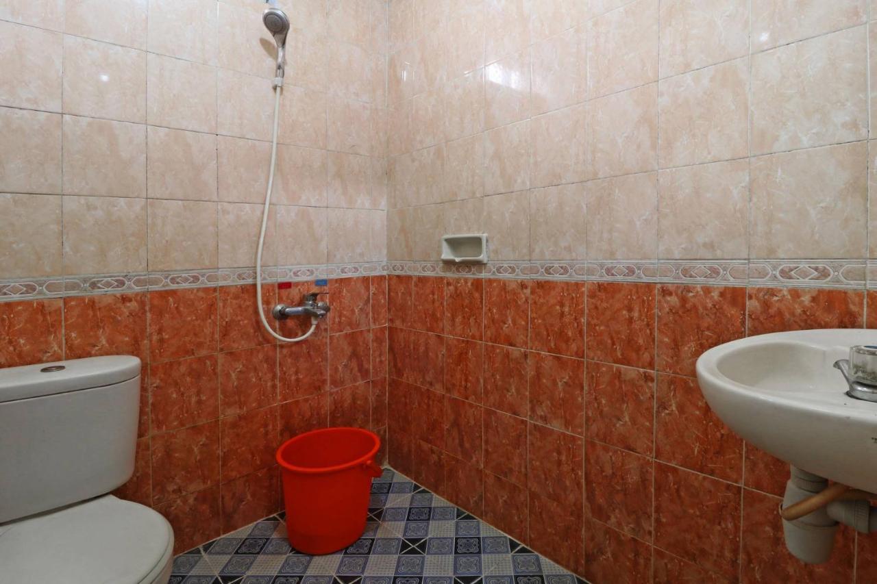 Hotel Melati Медан Экстерьер фото